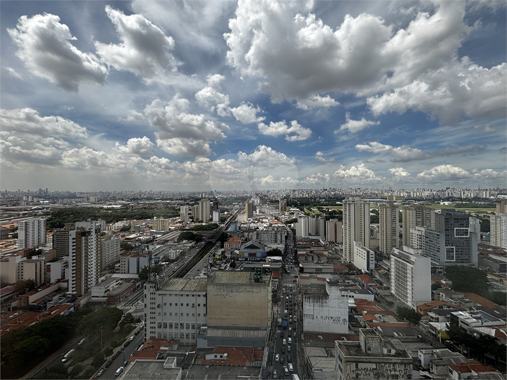 Lage comercial localizada em andar alto, com excelente localização em Santana.