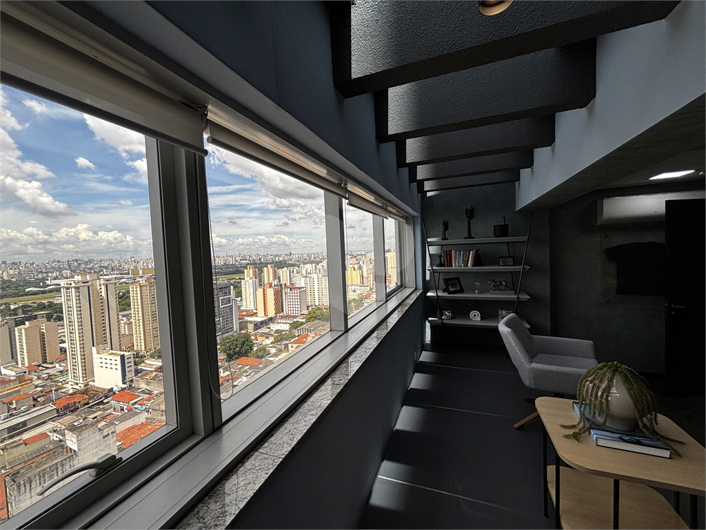 Lage comercial localizada em andar alto, com excelente localização em Santana.