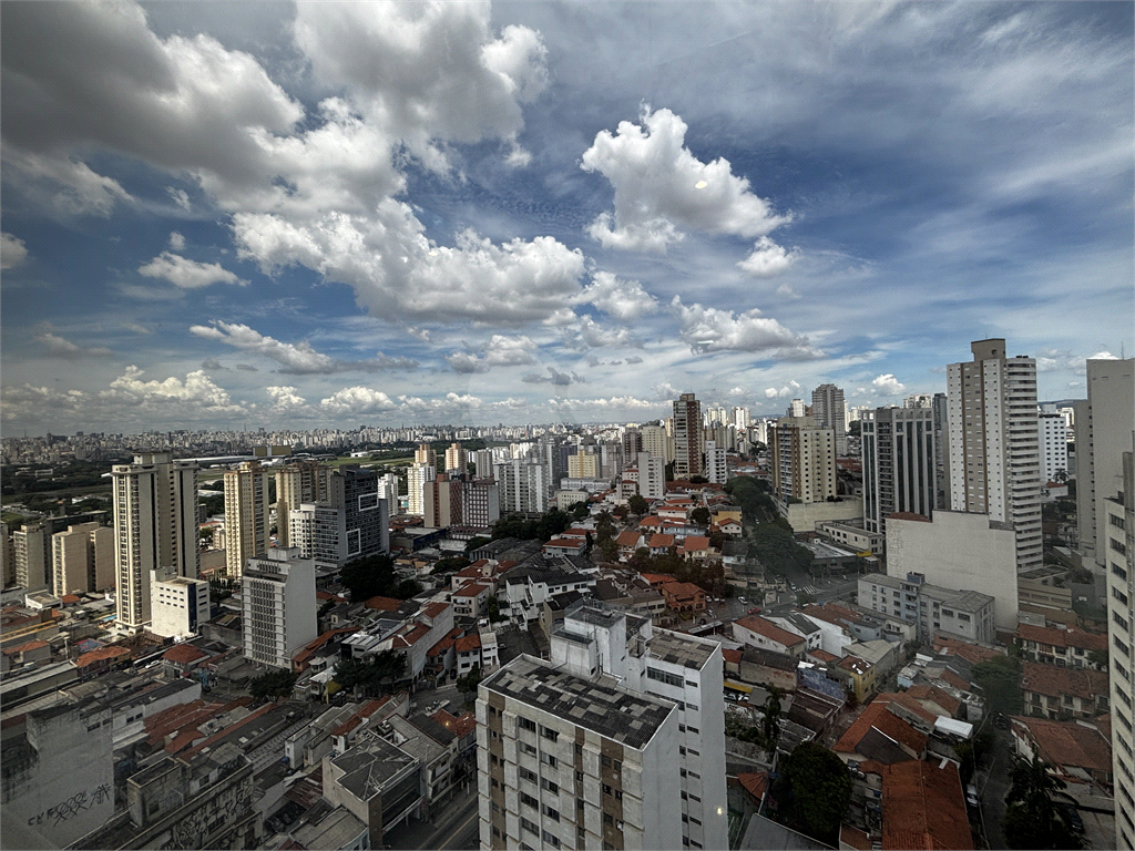 Lage comercial localizada em andar alto, com excelente localização em Santana.