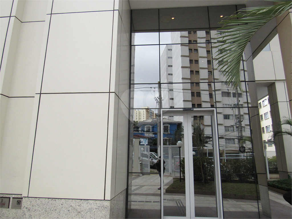 Lage comercial localizada em andar alto, com excelente localização em Santana.