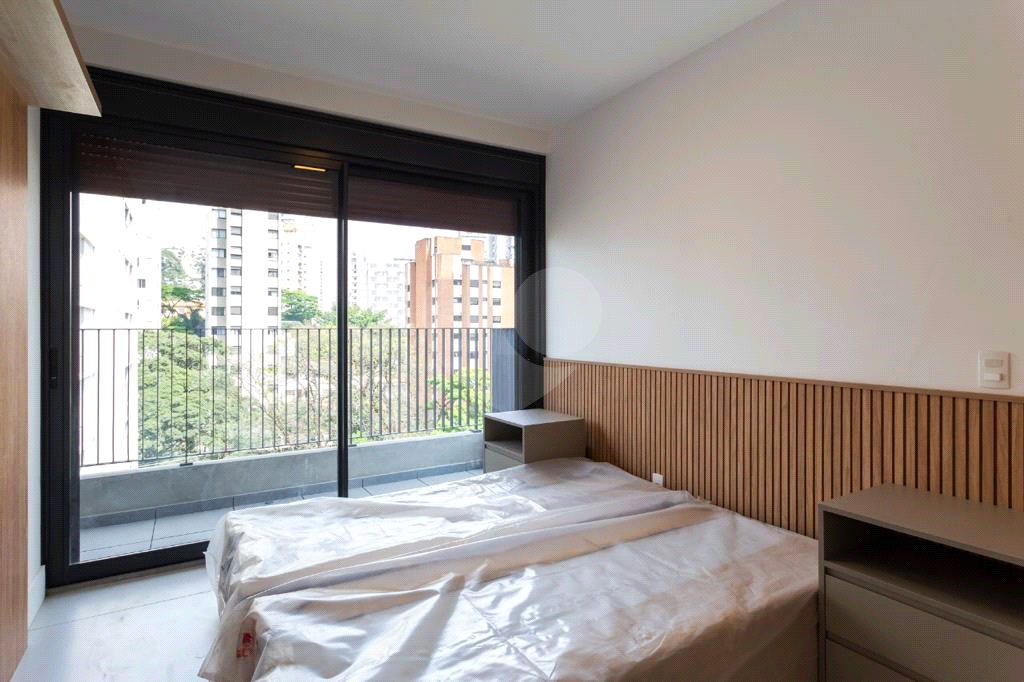 APARTAMENTO em VILA MADALENA