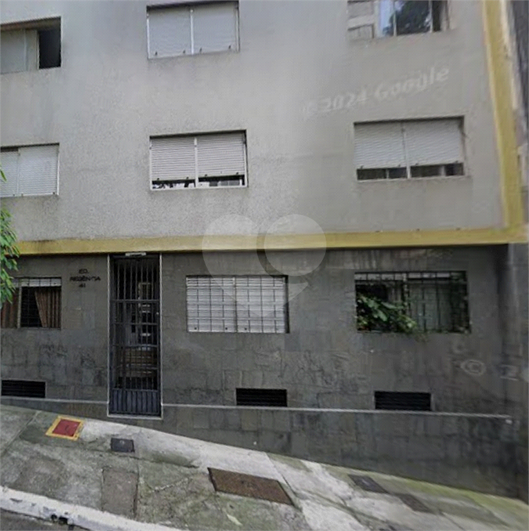 APARTAMENTO em CONSOLAÇÃO