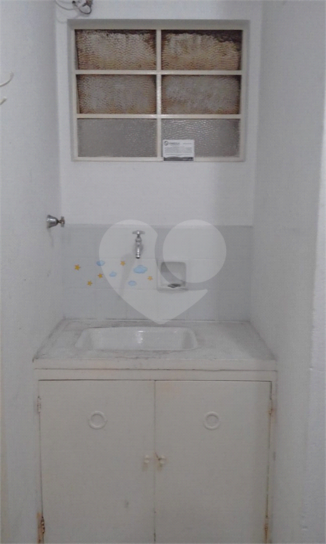 APARTAMENTO em CONSOLAÇÃO