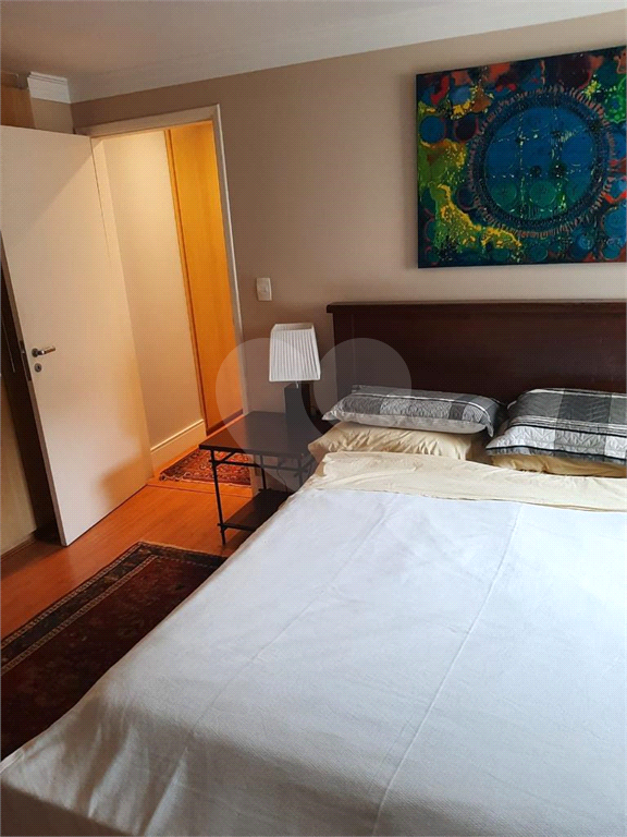 Apartamento à venda com 3 quartos, 142m² - Foto 8