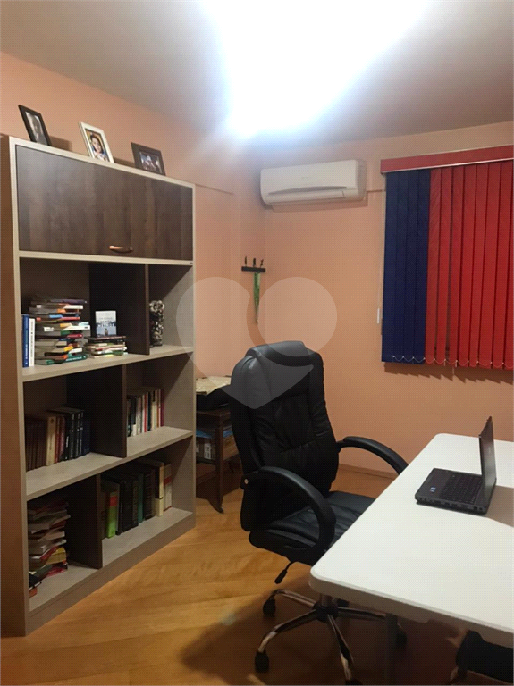 APARTAMENTO em SANTANA
