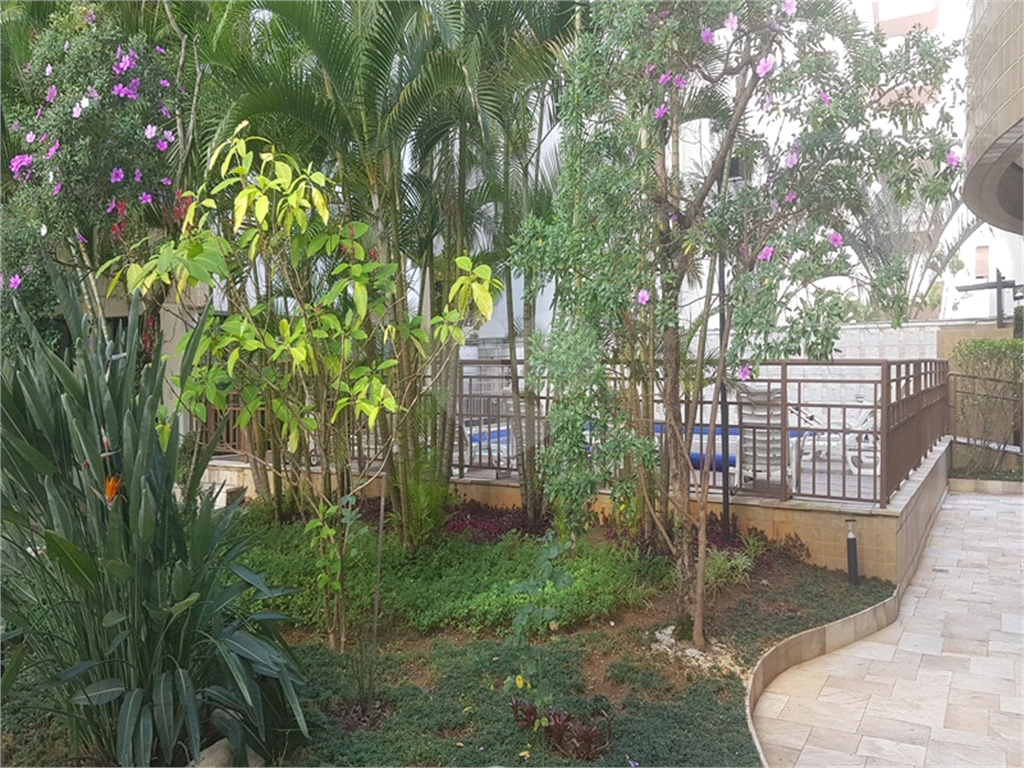 Apartamento á venda 4 dormitórios 1 suíte 2 vagas  Rua Voluntários da Pátria em Santana, São Paulo/SP 