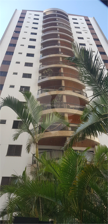 Apartamento á venda 4 dormitórios 1 suíte 2 vagas  Rua Voluntários da Pátria em Santana, São Paulo/SP 