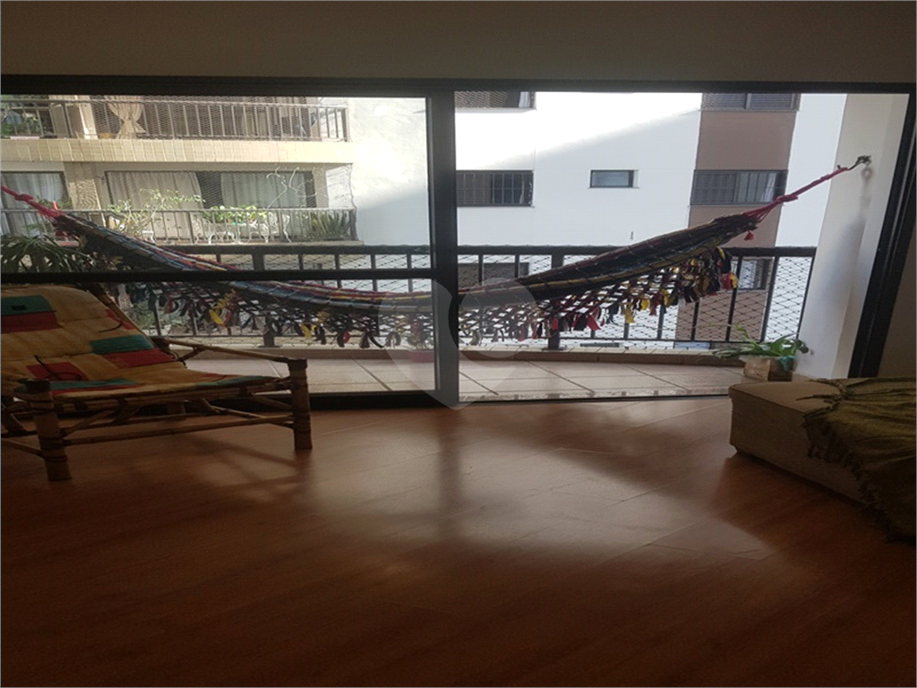 Apartamento á venda 4 dormitórios 1 suíte 2 vagas  Rua Voluntários da Pátria em Santana, São Paulo/SP 