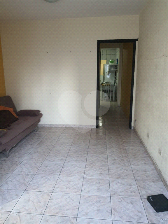 APARTAMENTO em SANTA CECÍLIA