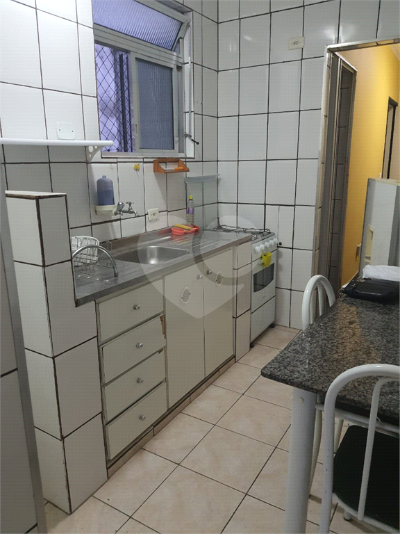 APARTAMENTO em SANTA CECÍLIA