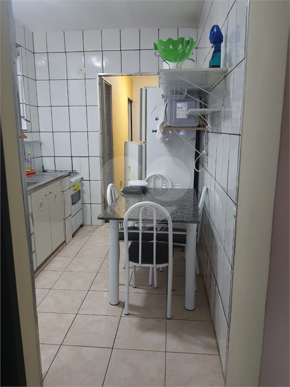 APARTAMENTO em SANTA CECÍLIA