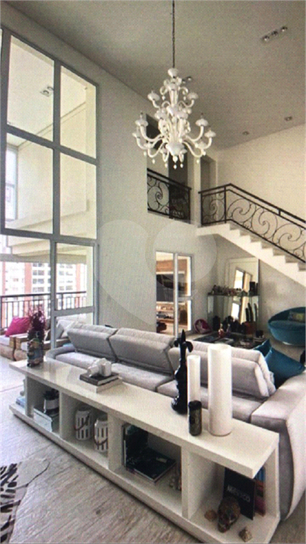APARTAMENTO em TATUAPÉ