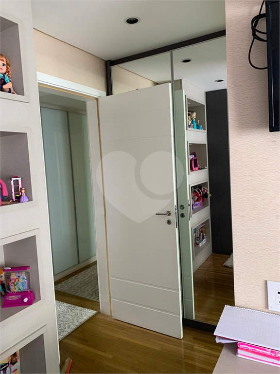 APARTAMENTO em TATUAPÉ