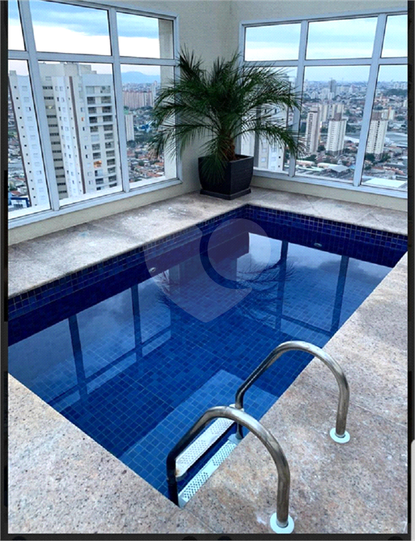 APARTAMENTO em TATUAPÉ