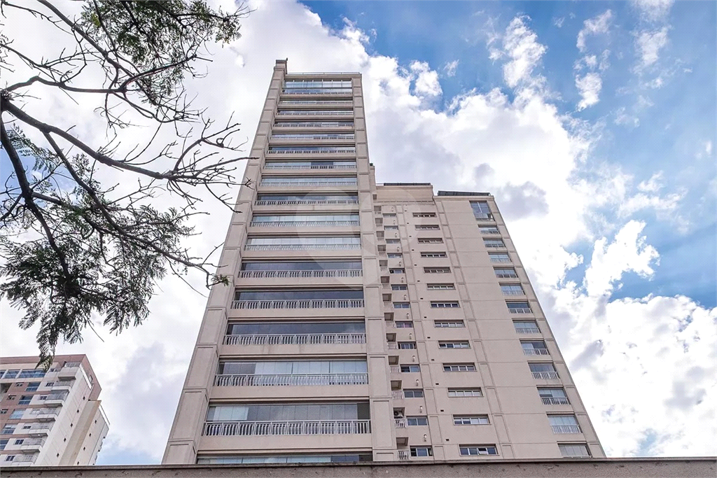 Apartamento em Perdizes 167 m2 3 suítes 3 vagas