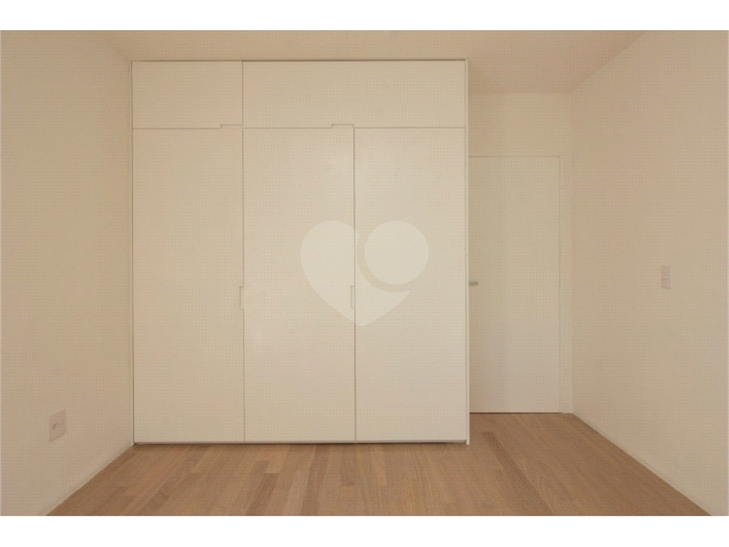 Imóvel 250m² sala de estar de 3 ambientes 4 quartos, sendo 2 suítes, Jardim Europa
