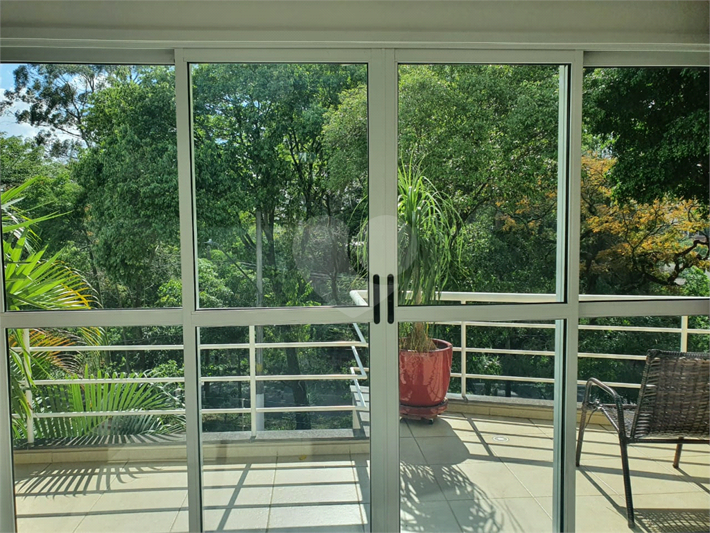 Lindo Sobrado Jardim Entre Serras