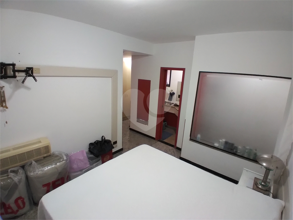 Apartamento tipo flat c/ 50m², muito bem localizado próximo à Estação Santana do Metrô 