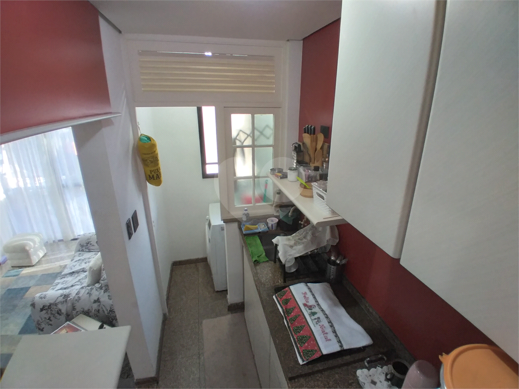 Apartamento tipo flat c/ 50m², muito bem localizado próximo à Estação Santana do Metrô 