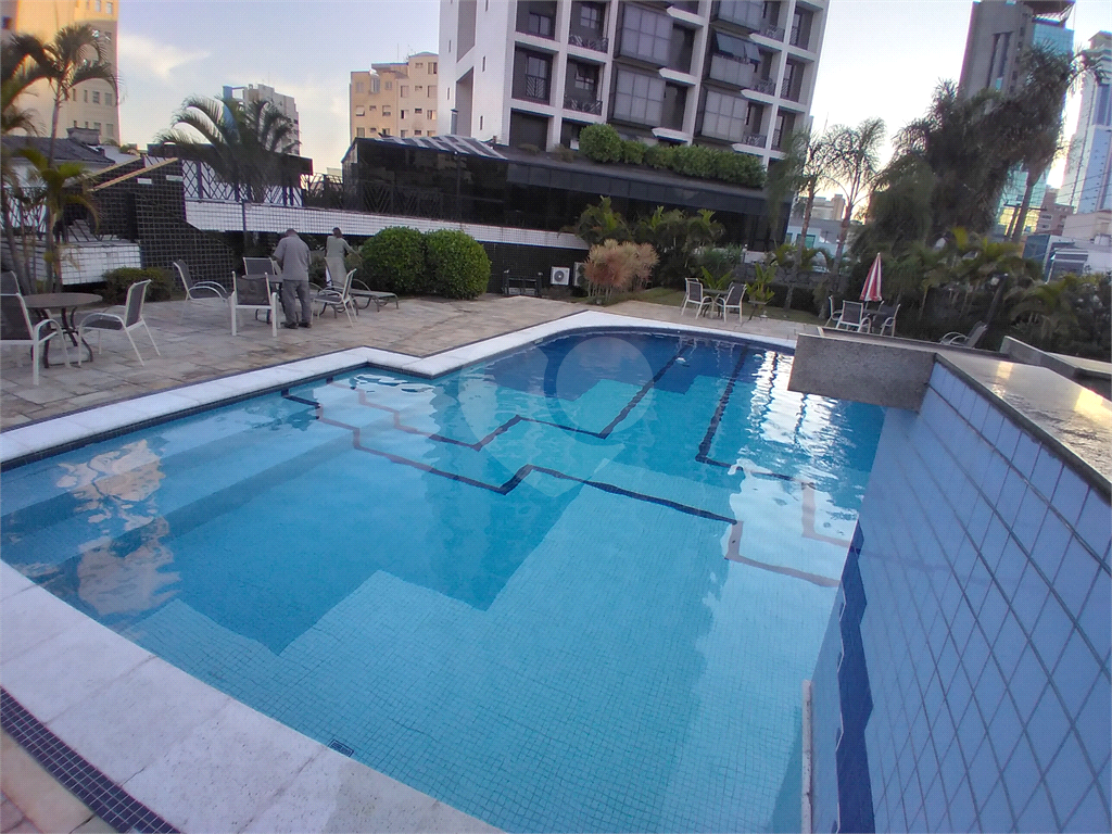Apartamento tipo flat c/ 50m², muito bem localizado próximo à Estação Santana do Metrô 