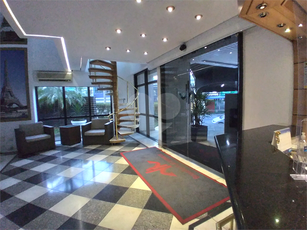 Apartamento tipo flat c/ 50m², muito bem localizado próximo à Estação Santana do Metrô 
