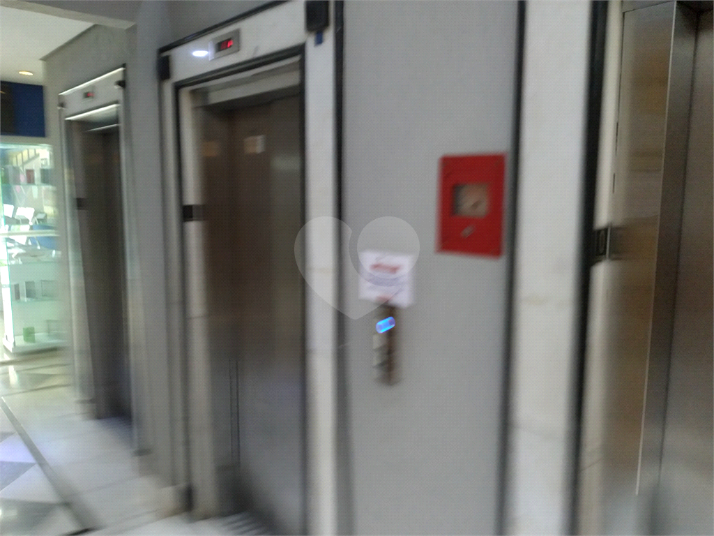 Apartamento tipo flat c/ 50m², muito bem localizado próximo à Estação Santana do Metrô 