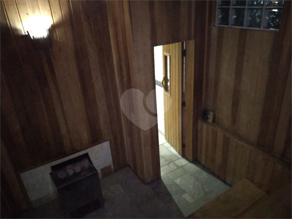 Apartamento tipo flat c/ 50m², muito bem localizado próximo à Estação Santana do Metrô 