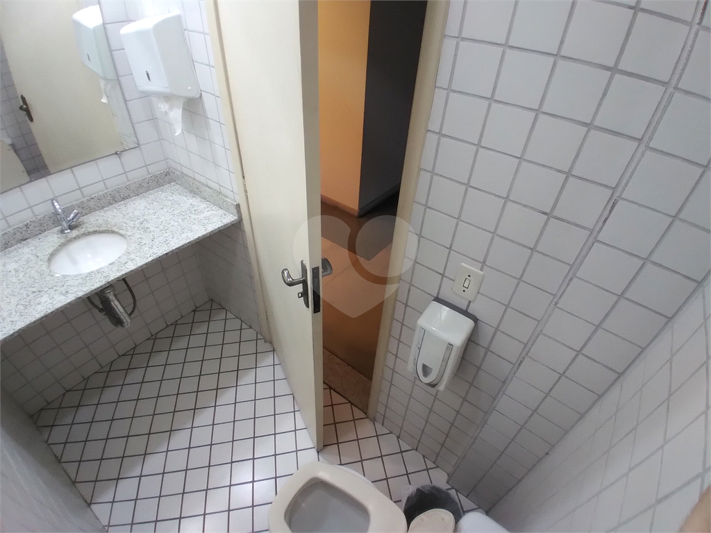 Apartamento tipo flat c/ 50m², muito bem localizado próximo à Estação Santana do Metrô 