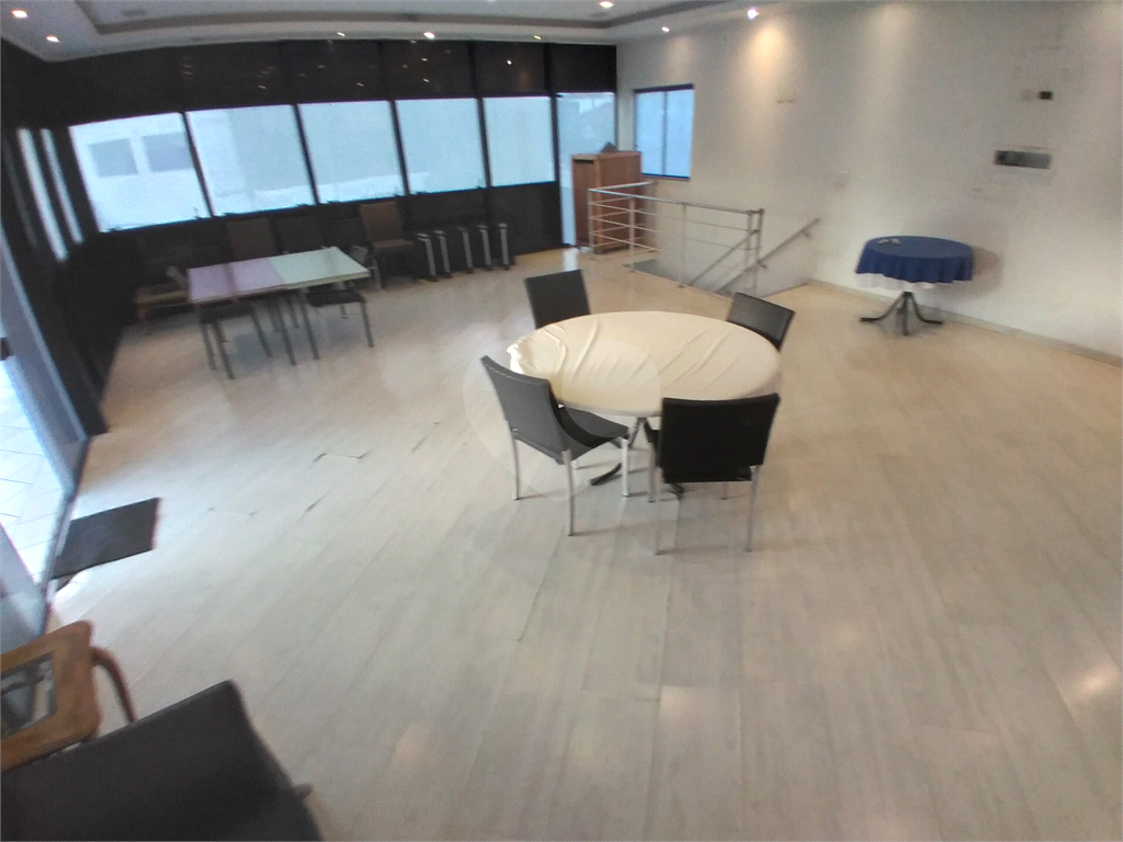 Apartamento tipo flat c/ 50m², muito bem localizado próximo à Estação Santana do Metrô 