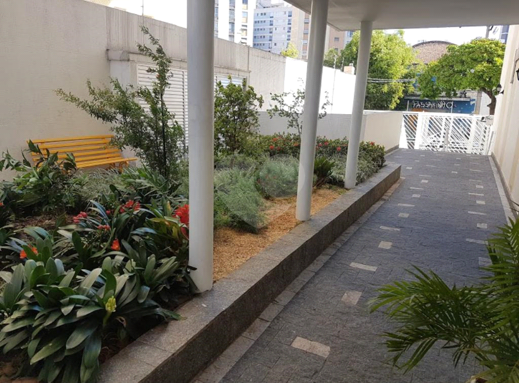 APARTAMENTO em BARRA FUNDA