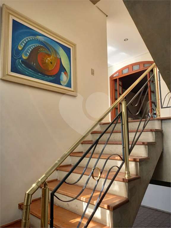 Casa  de alto padrão em condomínio fechado no Tremembé.
