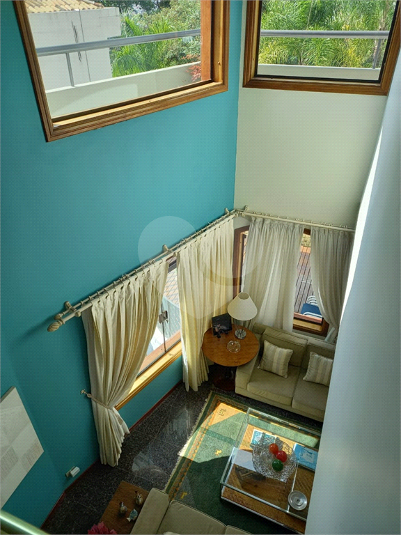 Casa  de alto padrão em condomínio fechado no Tremembé.