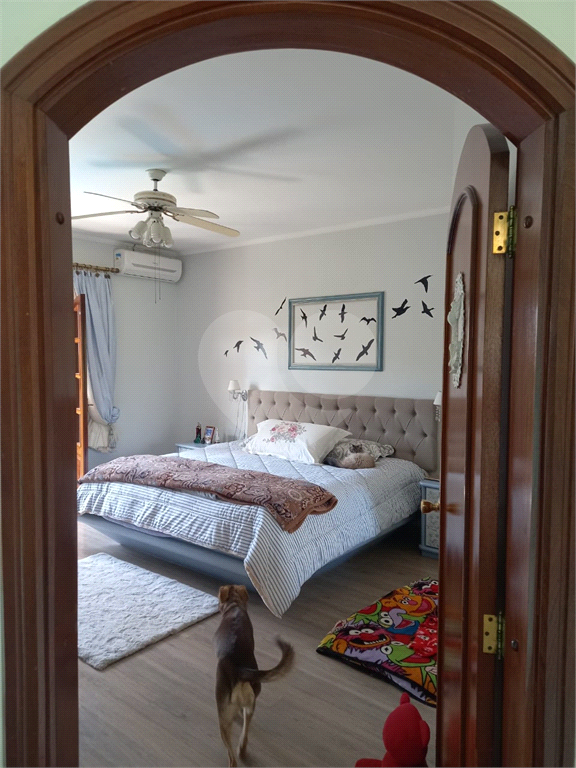 Casa  de alto padrão em condomínio fechado no Tremembé.