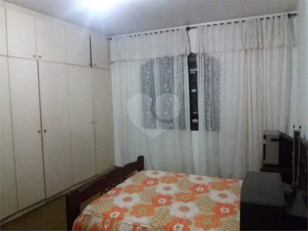 Casa 300 metros – Palmas do Tremembe - 4 dorm - 2 suítes - 4 vagas 