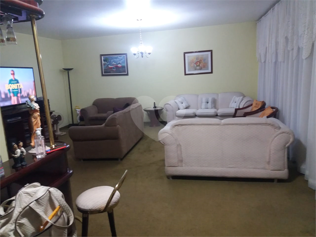 Casa 300 metros – Palmas do Tremembe - 4 dorm - 2 suítes - 4 vagas 