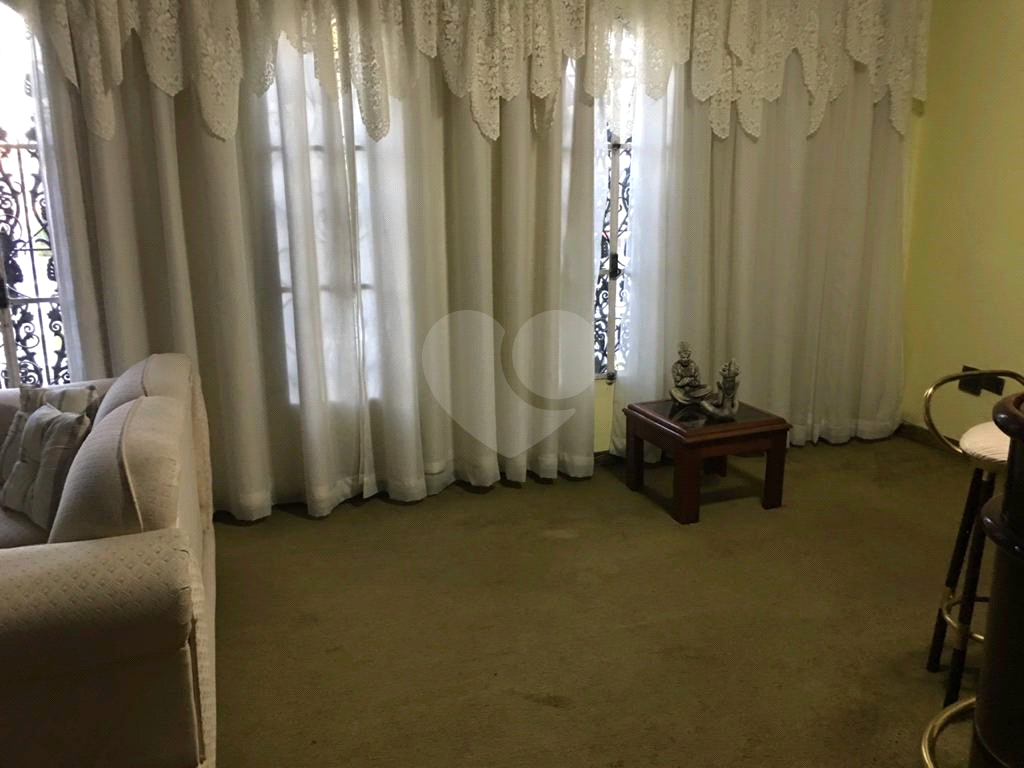 Casa 300 metros – Palmas do Tremembe - 4 dorm - 2 suítes - 4 vagas 