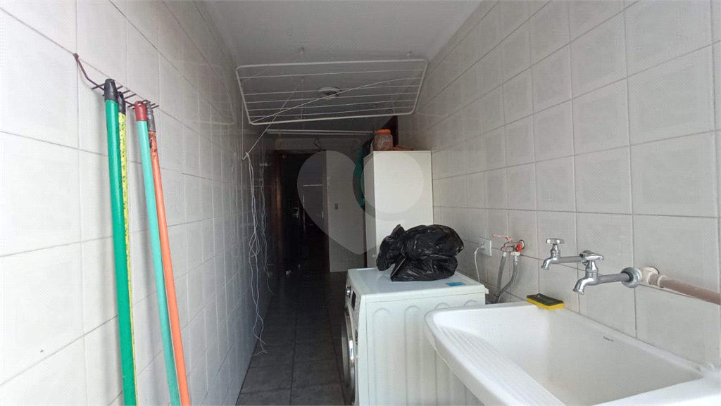 Sobrado à venda com 3 quartos, 240m² - Foto 29