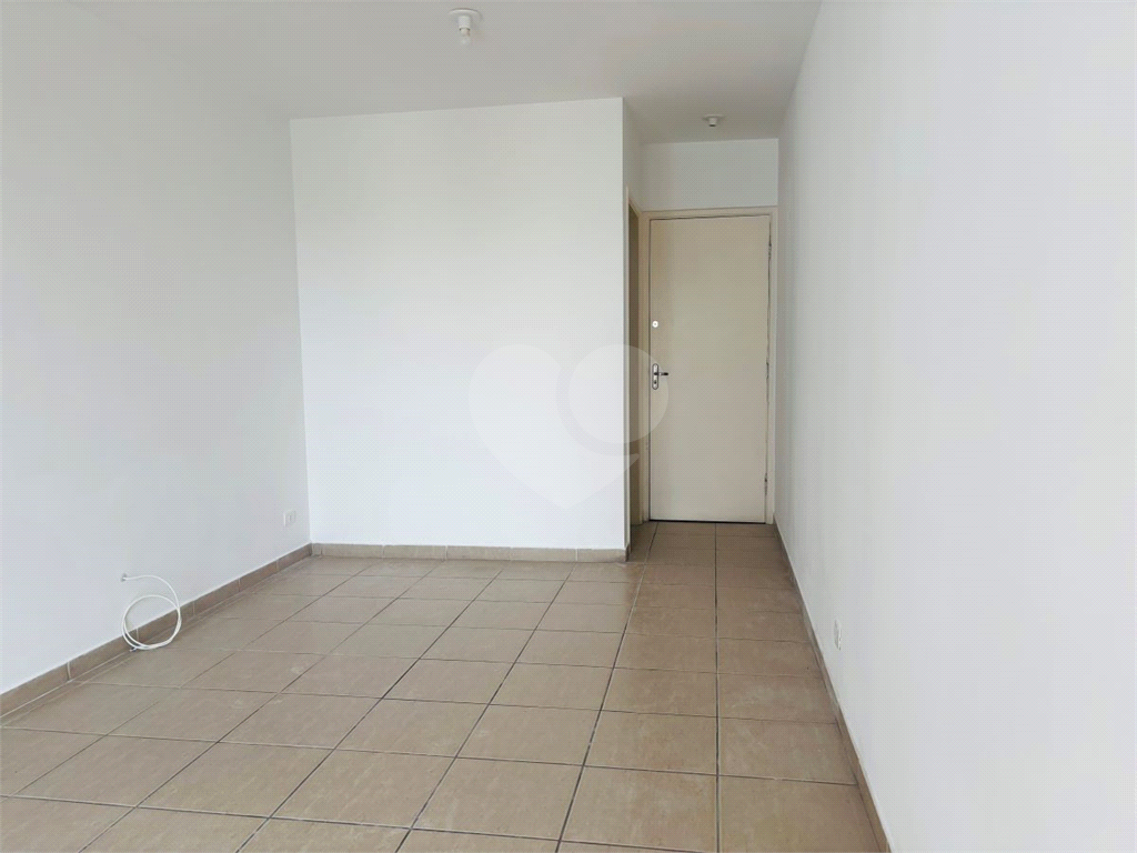 Apartamento à venda com 2 quartos, 57m² - Foto 15