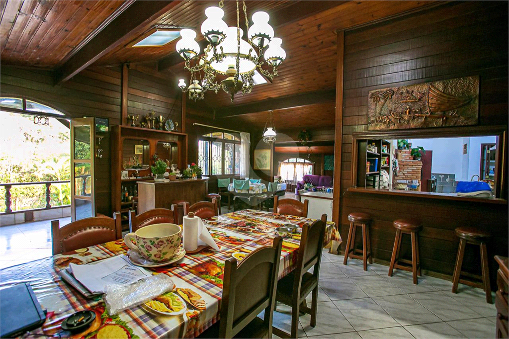 Casa de Condomínio à venda com 7 quartos, 6000m² - Foto 17