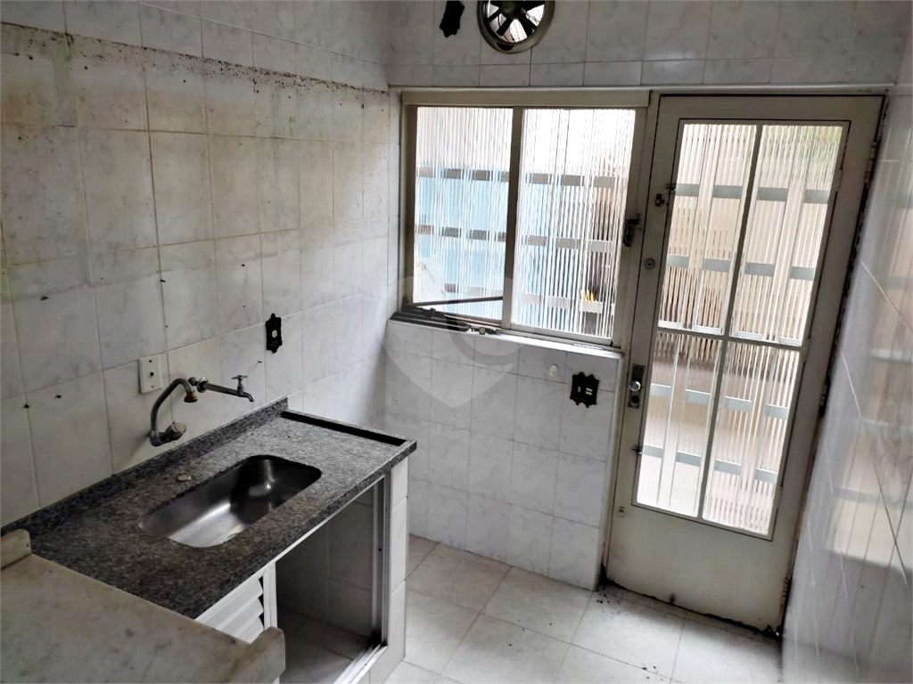 Sobrado à venda com 3 quartos, 90m² - Foto 12