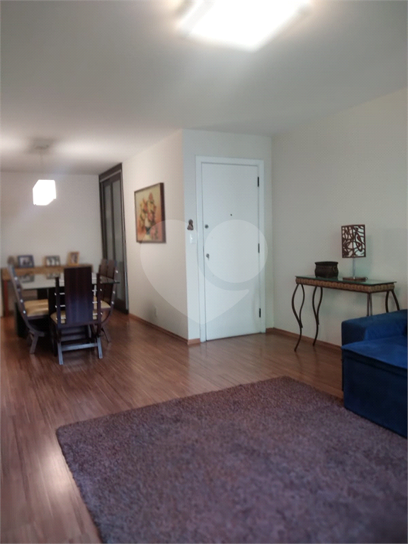APARTAMENTO em PERDIZES