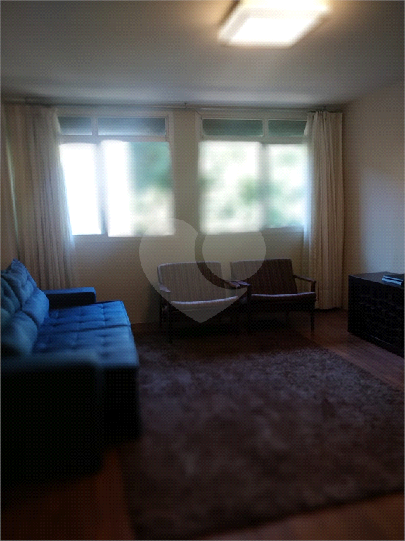 APARTAMENTO em PERDIZES