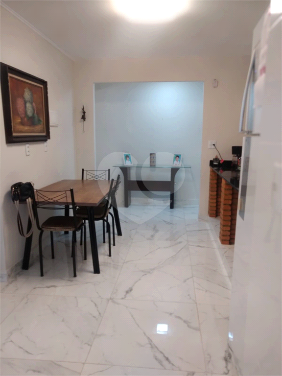 APARTAMENTO em PERDIZES