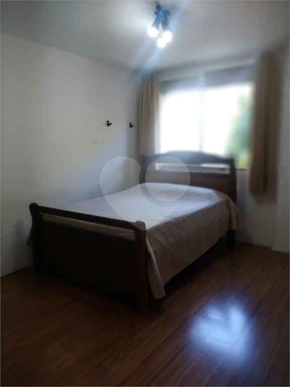 APARTAMENTO em PERDIZES