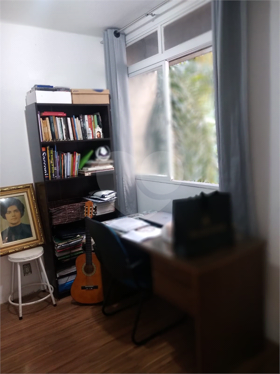 APARTAMENTO em PERDIZES