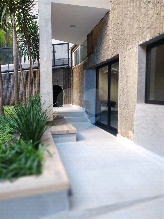 APARTAMENTO em PERDIZES