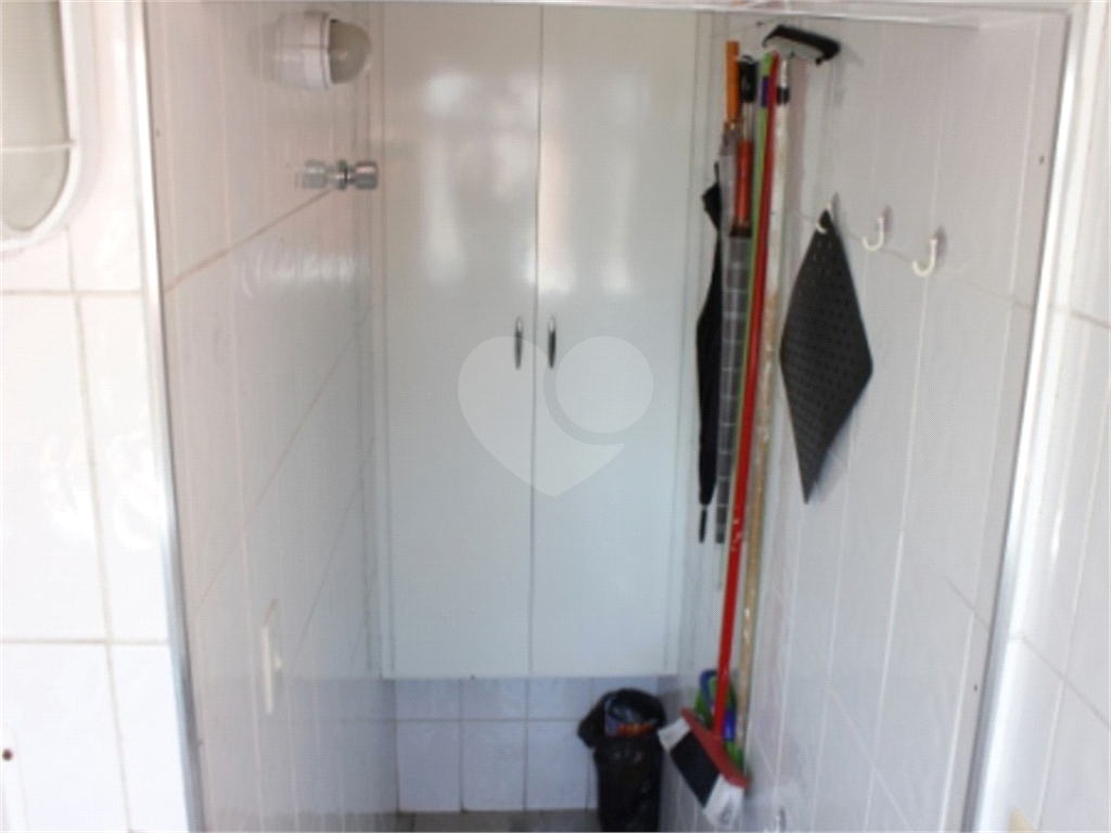 Apartamento à venda com 3 quartos, 60m² - Foto 12