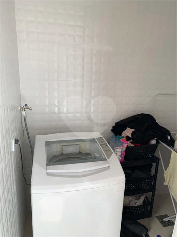 APARTAMENTO em CENTRO