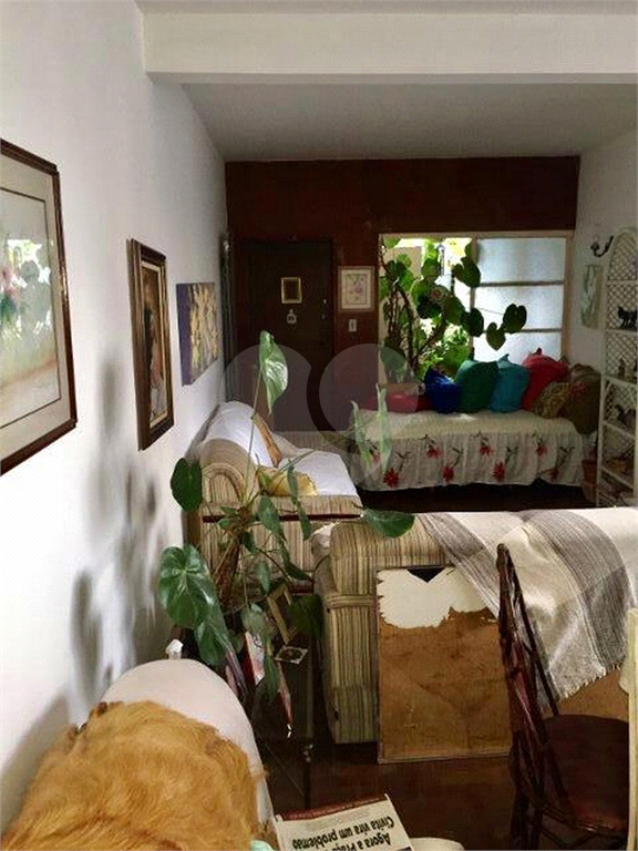 Apartamento em Excelente Localização em Pinheiros