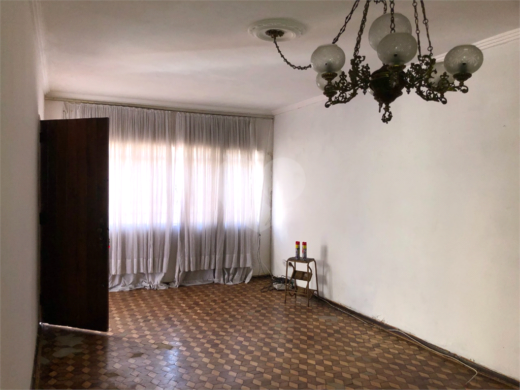 Casa à venda com 3 quartos, 200m² - Foto 30